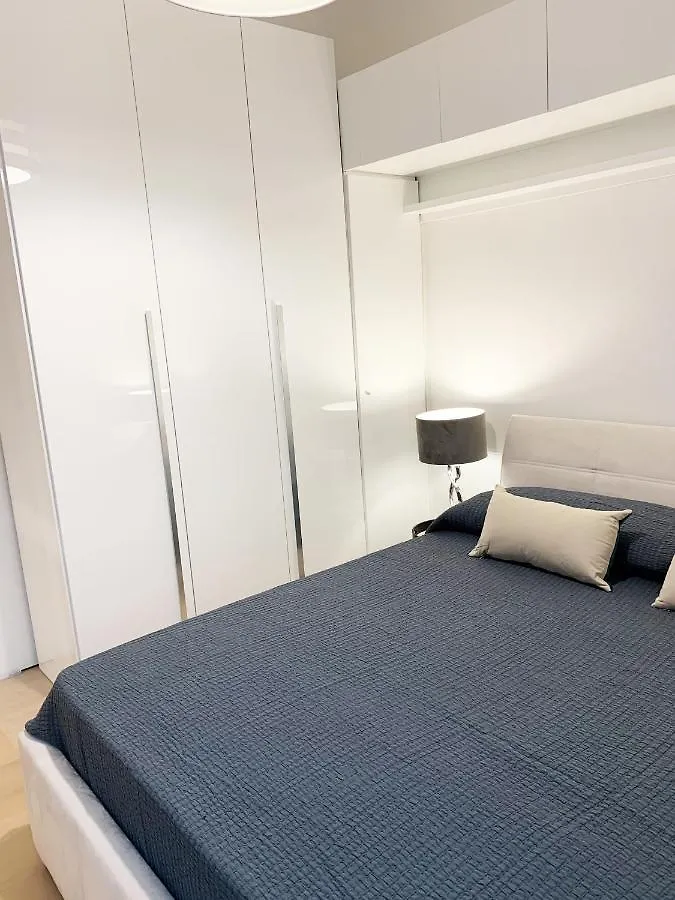 Live In The Heart Of Venice Apartment
